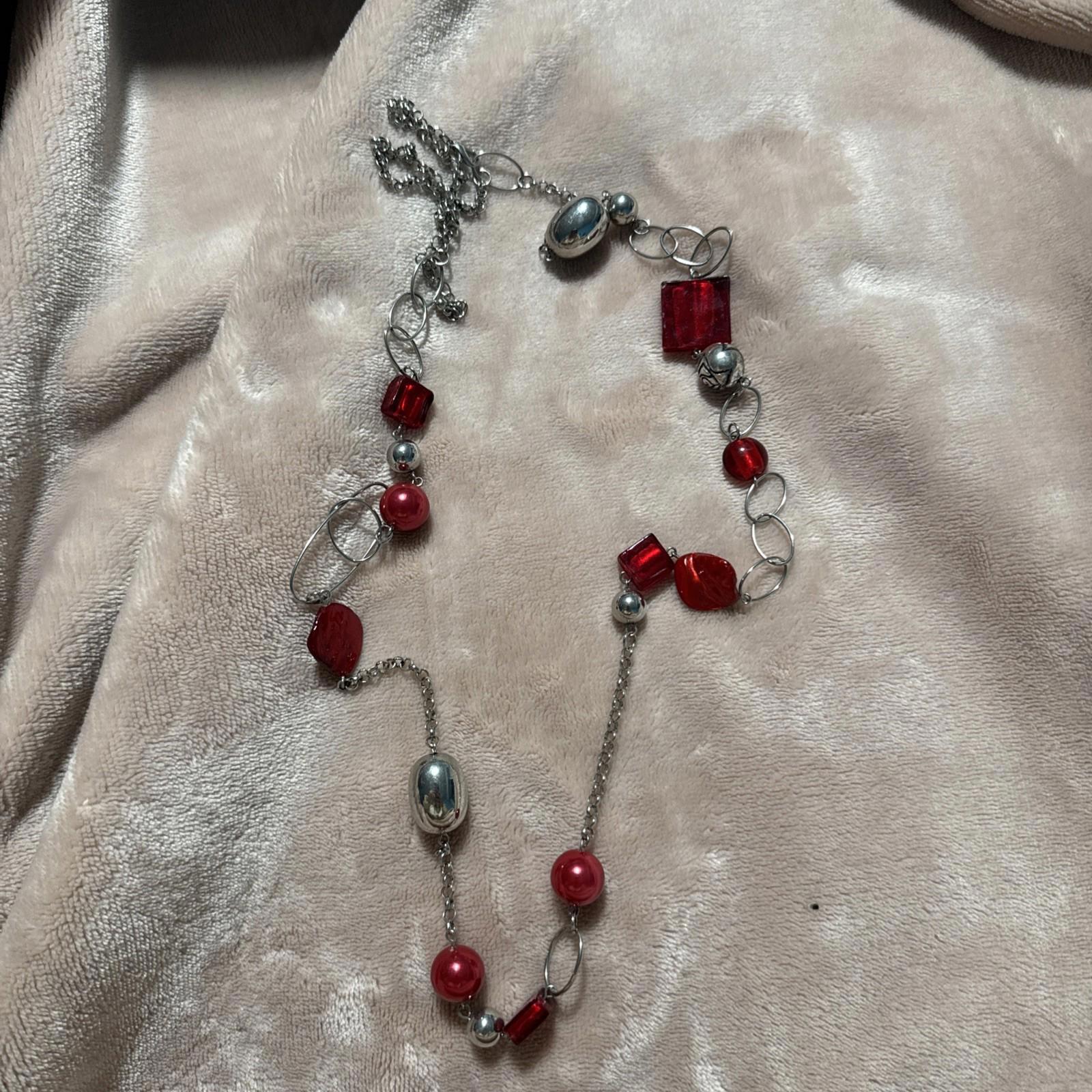 Vintage Red And Silver Tone Chain Necklace J12